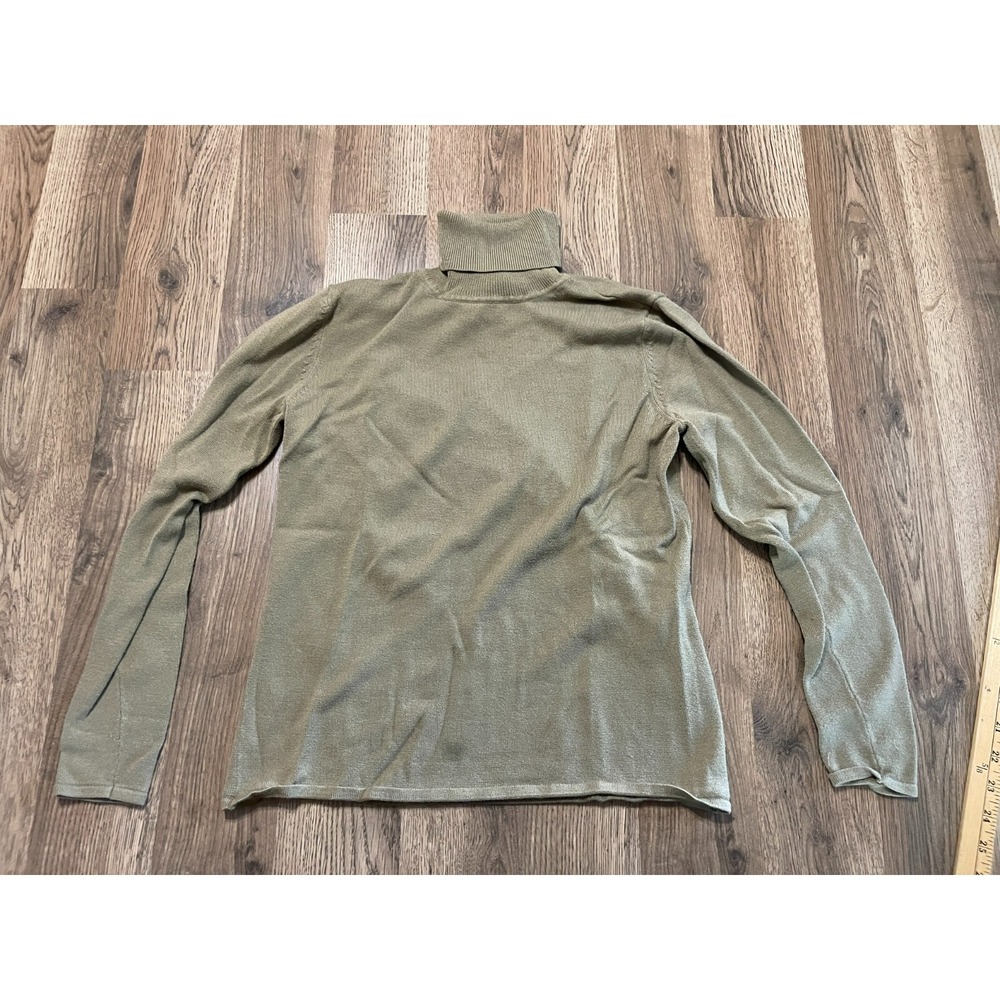 Robert Kitchen Canada Shirt, Women's Size Medium, Green, Turtleneck, Long Sleeve